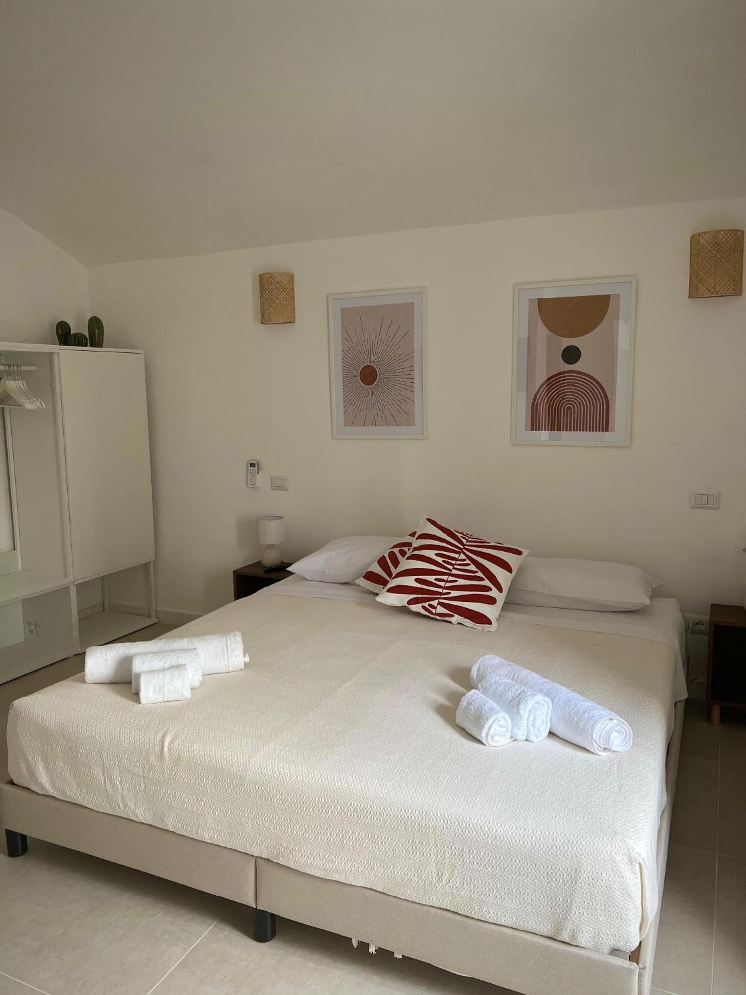 Badri Hotel Bari Eksteriør billede