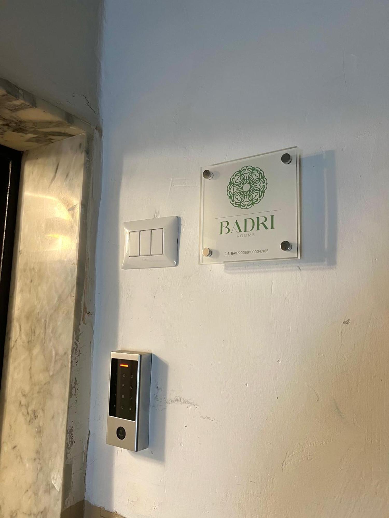 Badri Hotel Bari Eksteriør billede