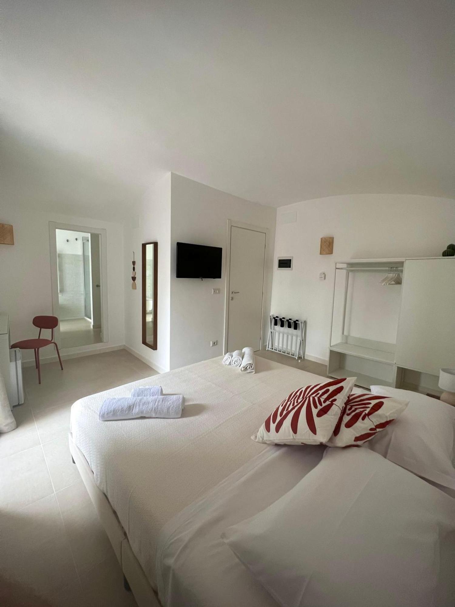 Badri Hotel Bari Eksteriør billede
